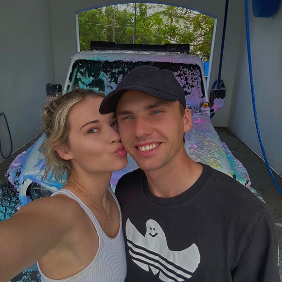 ๐Welcome To My Closet๐ - Picture 10 of 14